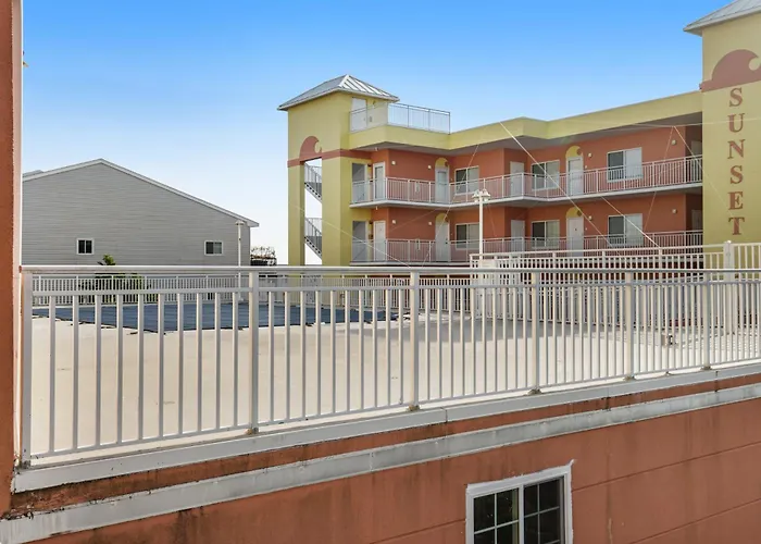 Sunset Bay I 306 Apartment